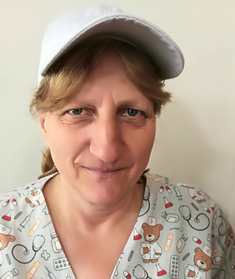 Еленка Стоянова